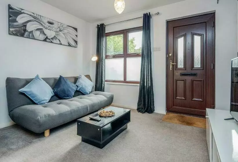 ✪ Charming ✪ 2 Bed House With Garden & Parking ✪ Perfect Location ✪ Greater London ✪ Woodford/enfiel