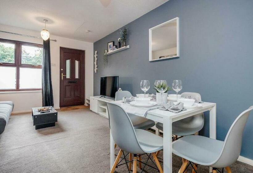 ✪ Charming ✪ 2 Bed House With Garden & Parking ✪ Perfect Location ✪ Greater London ✪ Woodford/enfiel