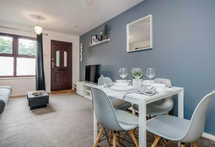 ✪ Charming ✪ 2 Bed House With Garden & Parking ✪ Perfect Location ✪ Greater London ✪ Woodford/enfiel