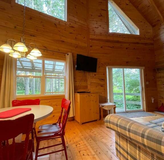 Avonlea Forest Hill Cottages