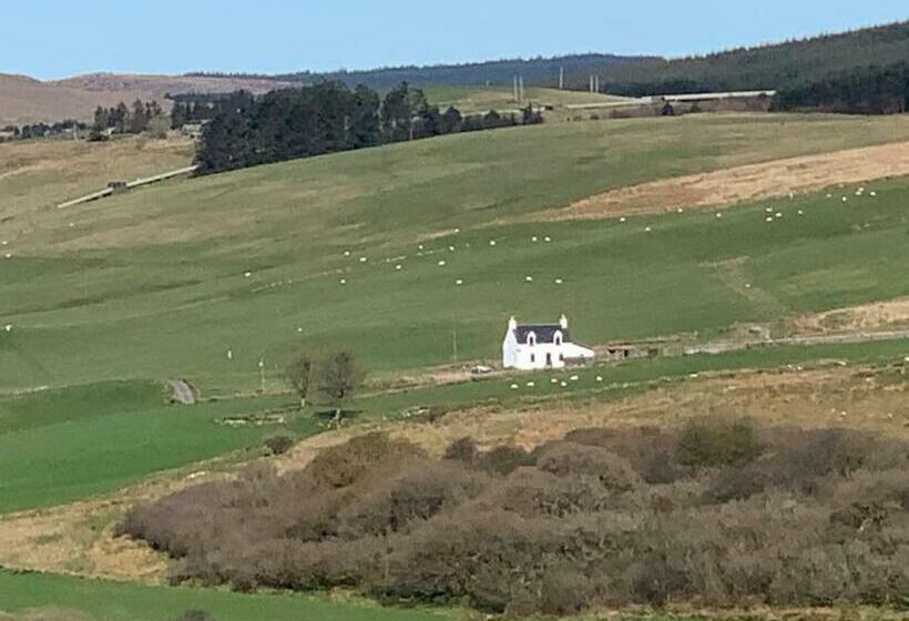Traditional Cottage Near Campbeltown