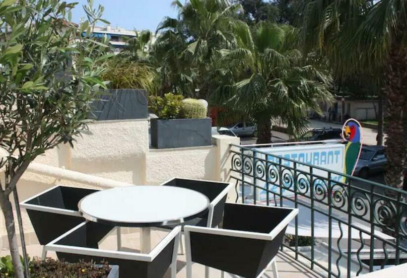 Appartement Sur La Pinède à Juan Les Pins