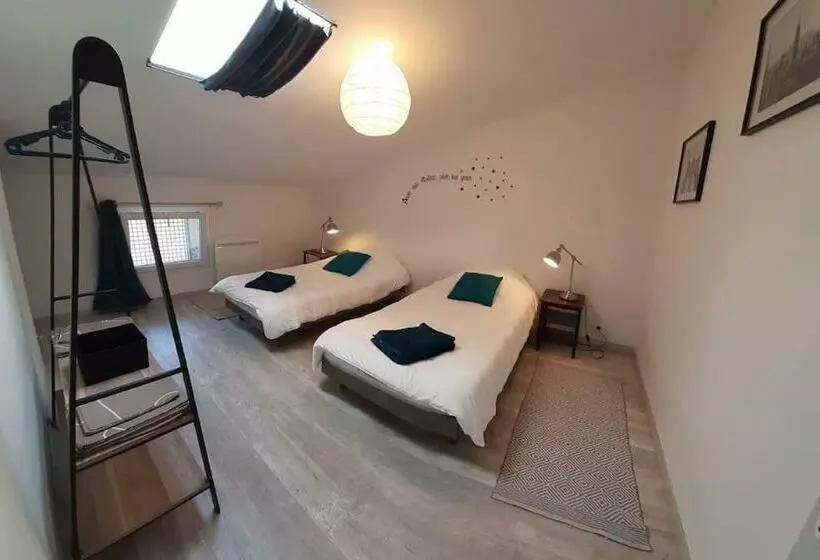 Etage D Une Agréable Maison De Ville
