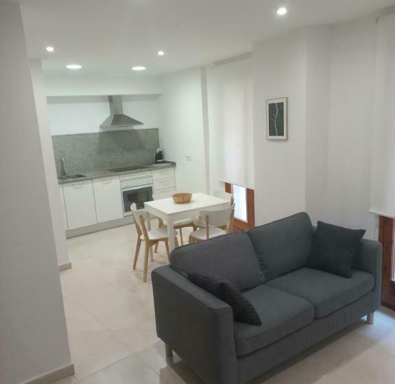 Ca Leudald 1 Descubre Besalú En Familia