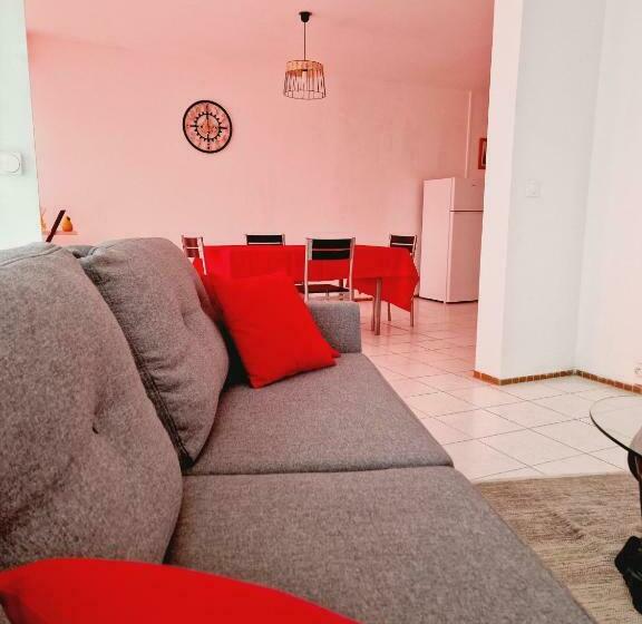 Front Cathédrale Pointe à Pitre