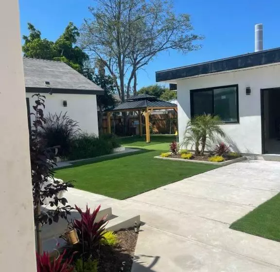 Luxury 4 Bedroom Villa