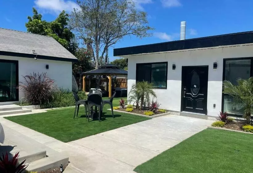 Luxury 4 Bedroom Villa