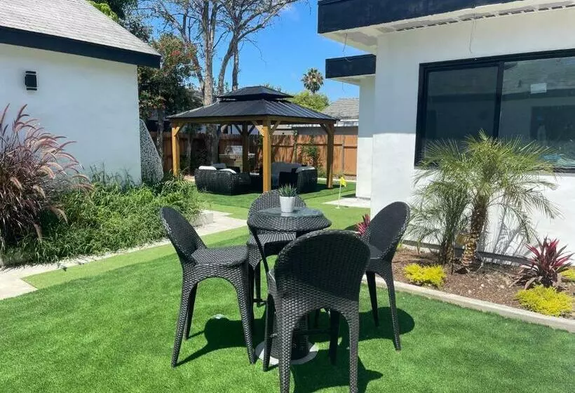 Luxury 4 Bedroom Villa