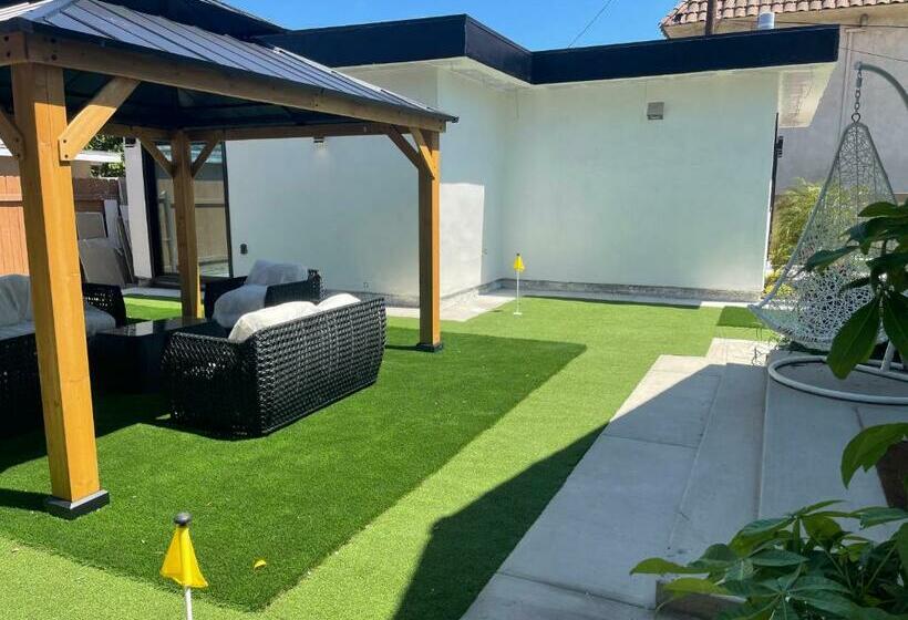 Luxury 4 Bedroom Villa