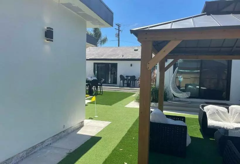 Luxury 4 Bedroom Villa