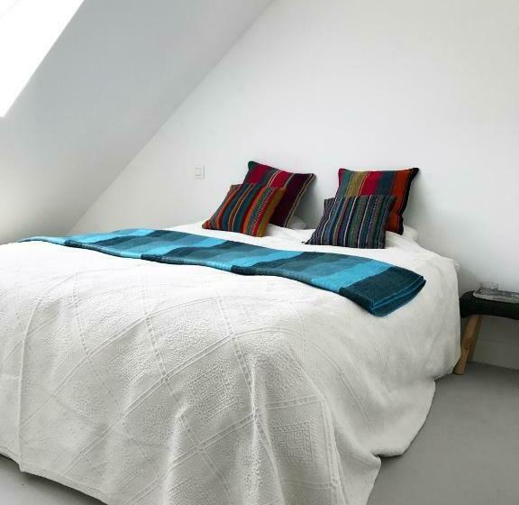 Bright City Design House!