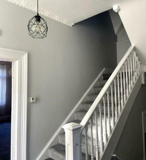 Large Boutique Self Catering Southsea Holiday Flat