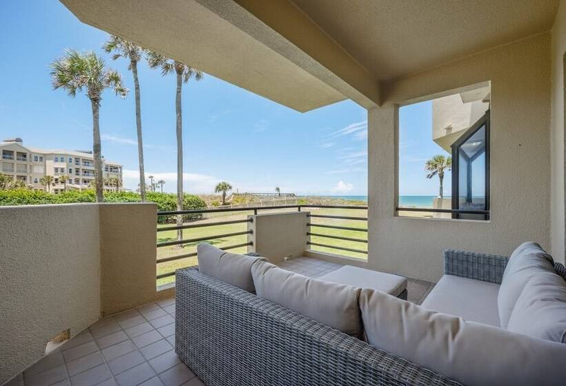 Spinnakers Reach 833