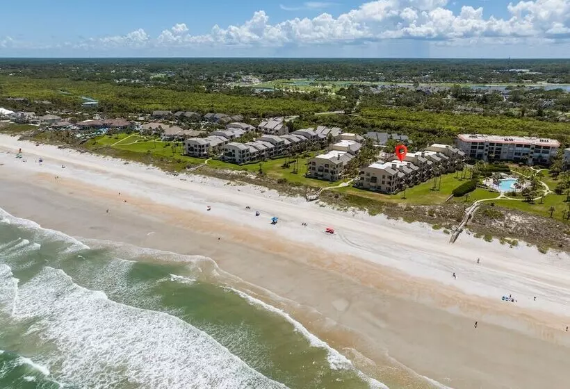 Spinnakers Reach 833