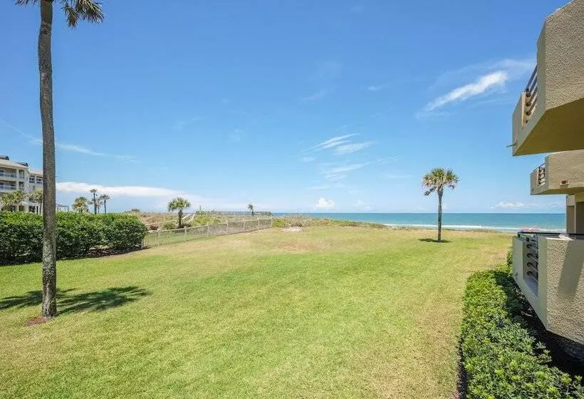 Spinnakers Reach 833