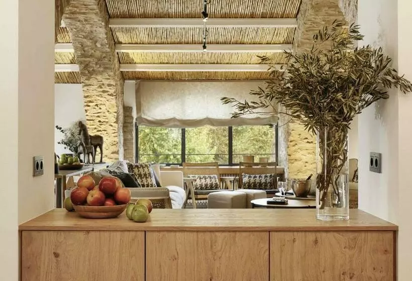 Turisme Rural Mas Ametller   Casa Gran