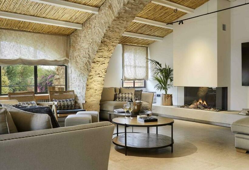 Turisme Rural Mas Ametller   Casa Gran