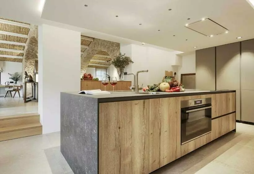 Turisme Rural Mas Ametller   Casa Gran