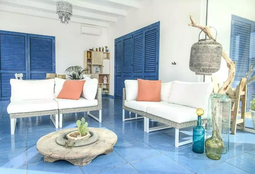Villa La Falesia