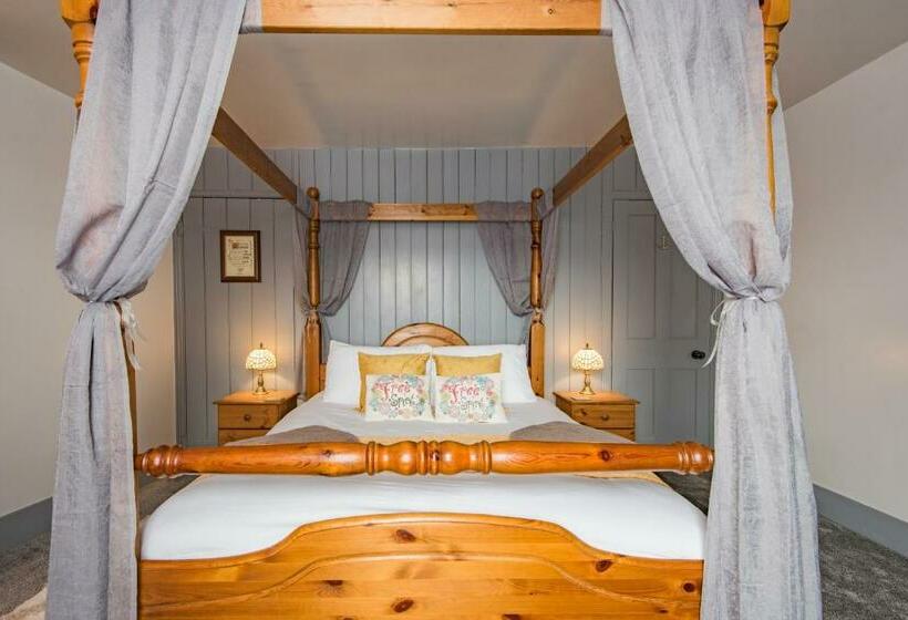 Castle View   Charming Cottage With Views Of Dover Castle