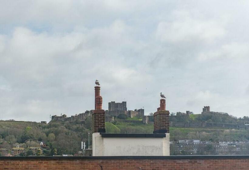 Castle View   Charming Cottage With Views Of Dover Castle