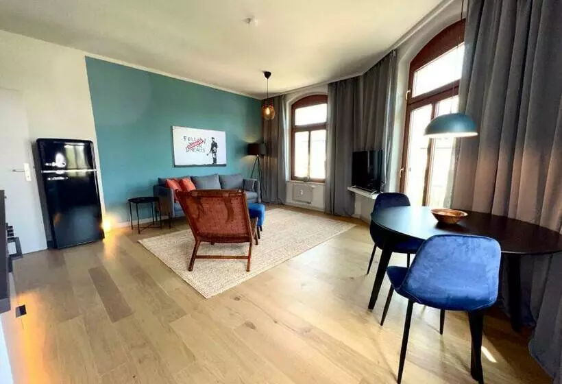 Chic And Calm With Balcony In Gorgeous Kassberg