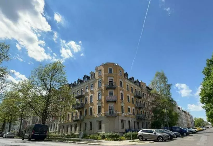 Chic And Calm With Balcony In Gorgeous Kassberg