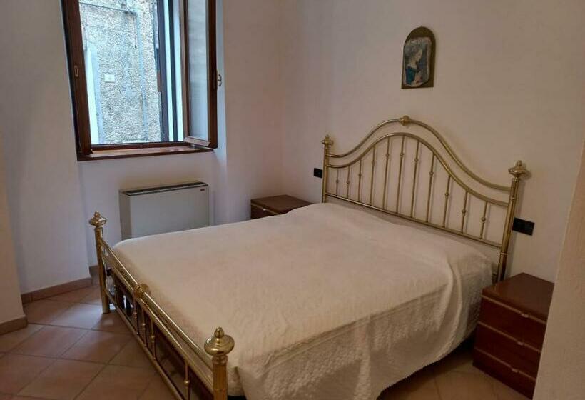 La Casetta De La Rocca