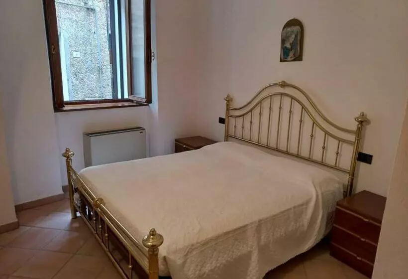 La Casetta De La Rocca