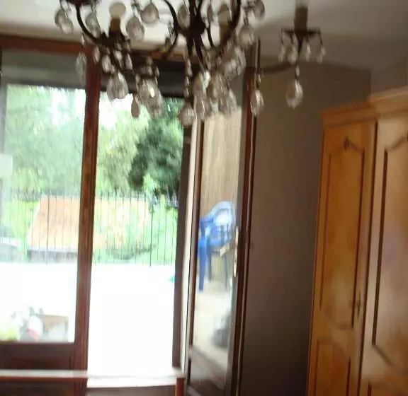 Maison Mons