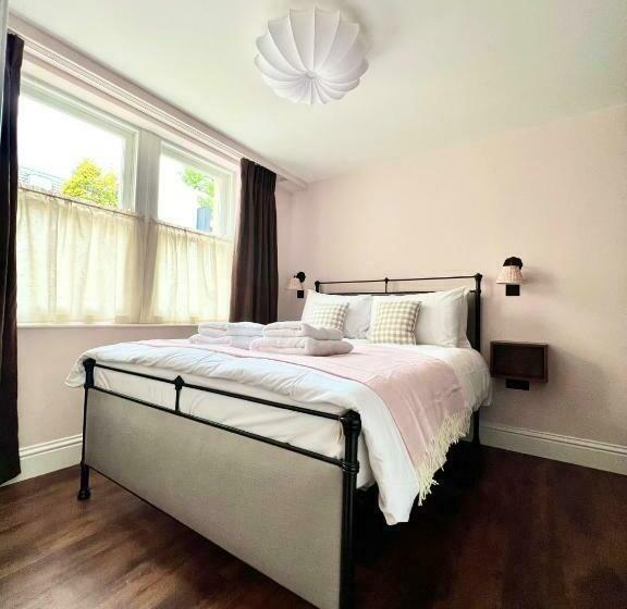 Redland Suites Apartment 2