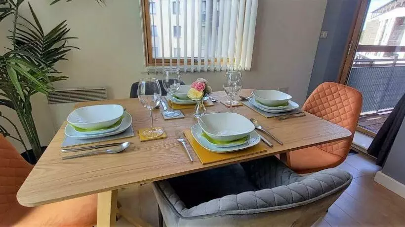 Stunning Modern Coventry City Centre Apartment