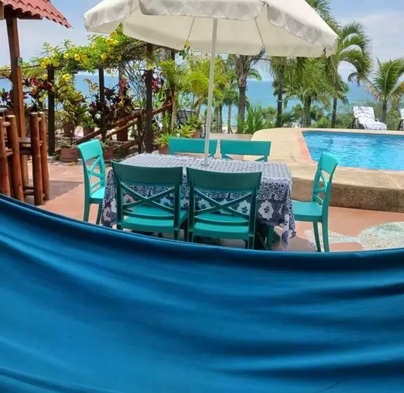 Aguaclara Su Castillo De Arena Seguro Y Privado!