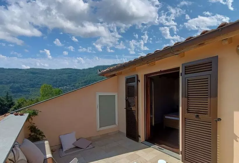 Joivy Great Flat W/terrace And Amazing Hills View