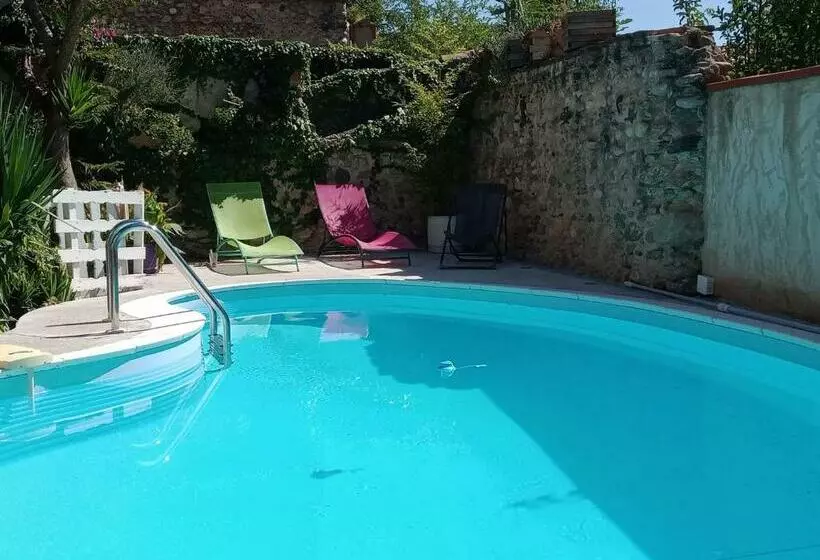 Belle Maison De Caractere Dans Village Et Sa Piscine Privée 7 Pers  3 Chambres   12 Rue Emile Zola