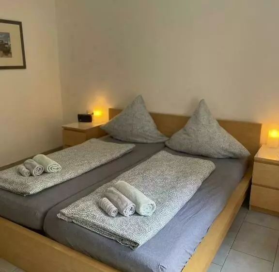 Ferienwohnung Sonnenuhr