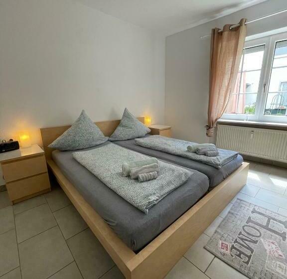 Ferienwohnung Sonnenuhr