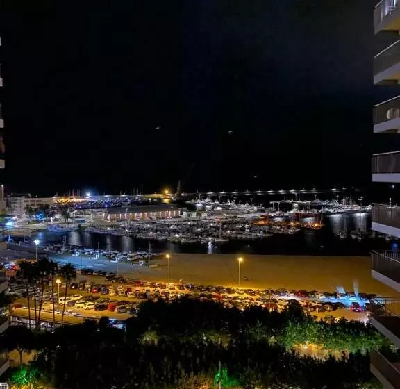 Precioso Apartamento Delante Del Mar En Palamós