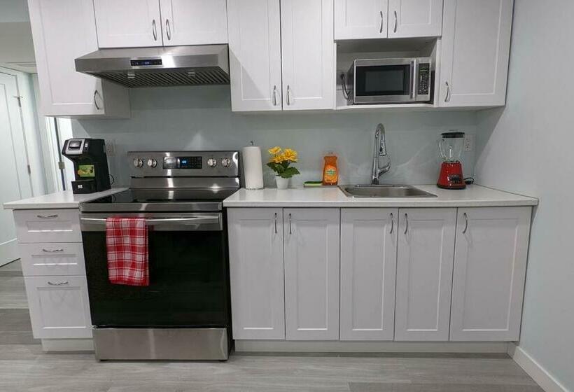 Serene & Modern 1bed Suite + Close To Airport