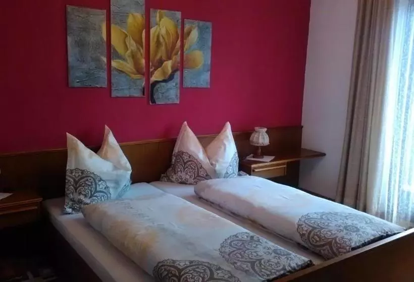 مبيت وإفطار Gasthaus Oasis