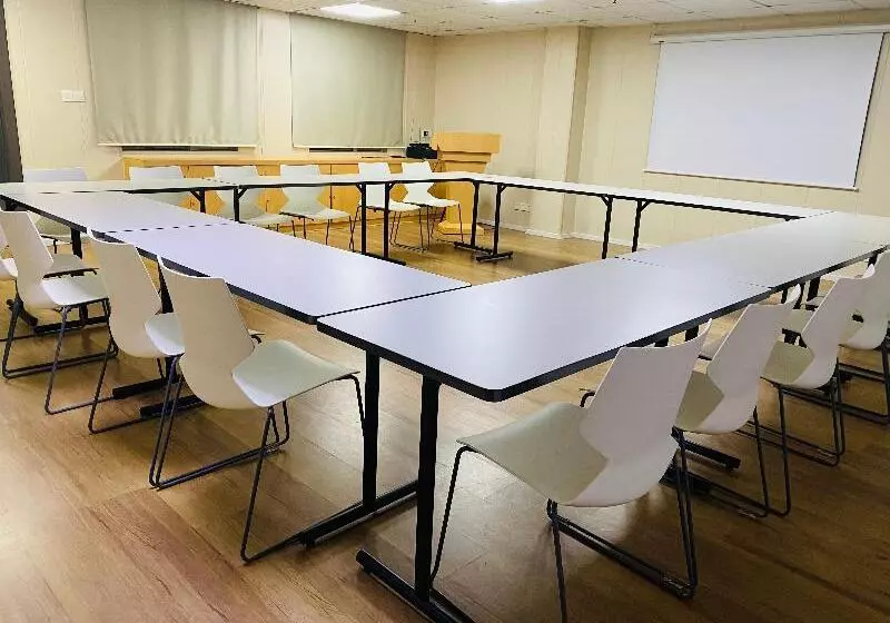 Hanting Hotel Shenzhen Nanshan Metro Station