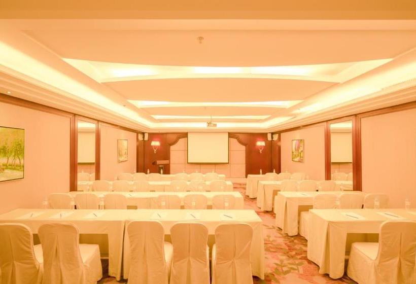 فندق Zhongshan Junchuang Century