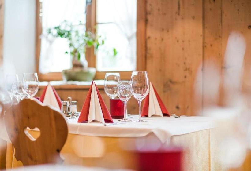 Отель Löwenwirt