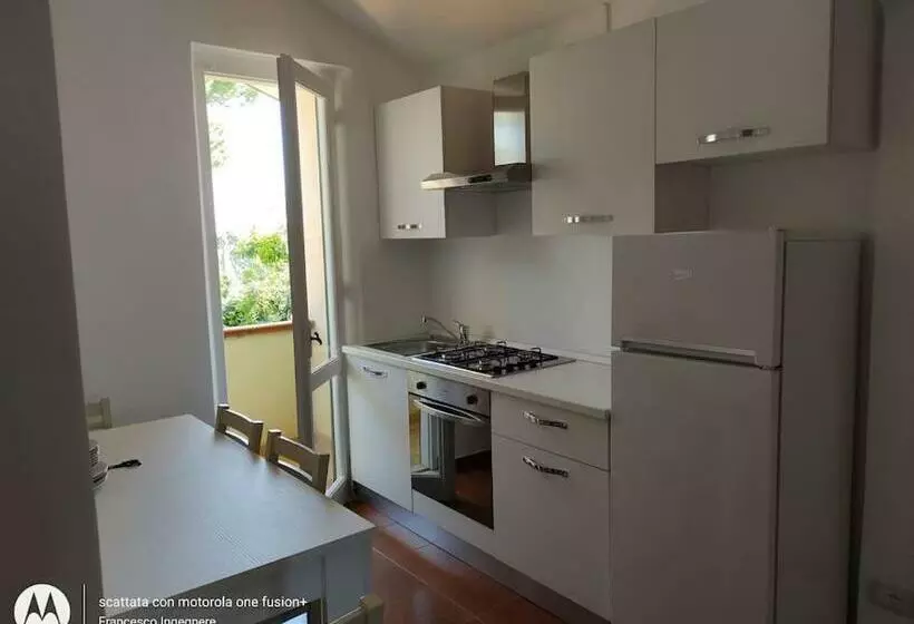 Appartamento Incantevole In Villa, Vista Mare