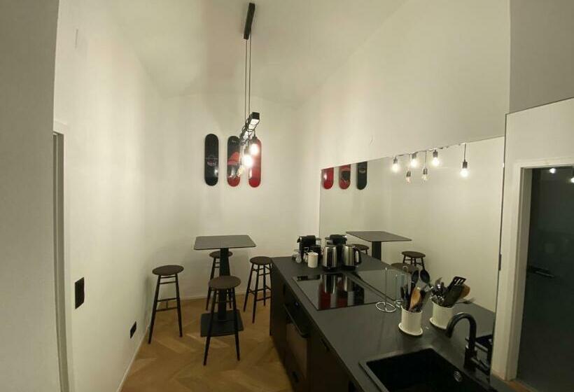 Design Apartment In The Centre Of Vienna