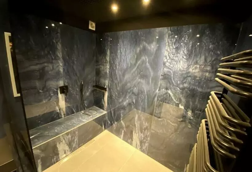 Design Apartment In The Centre Of Vienna