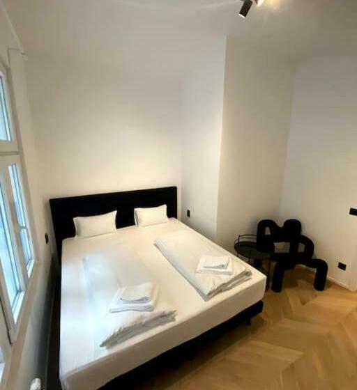 Design Apartment In The Centre Of Vienna