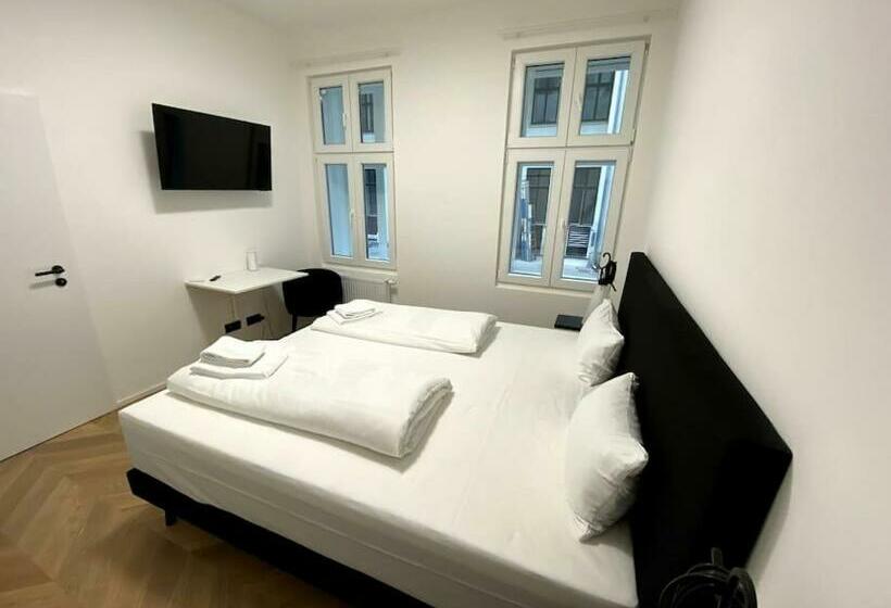 Design Apartment In The Centre Of Vienna