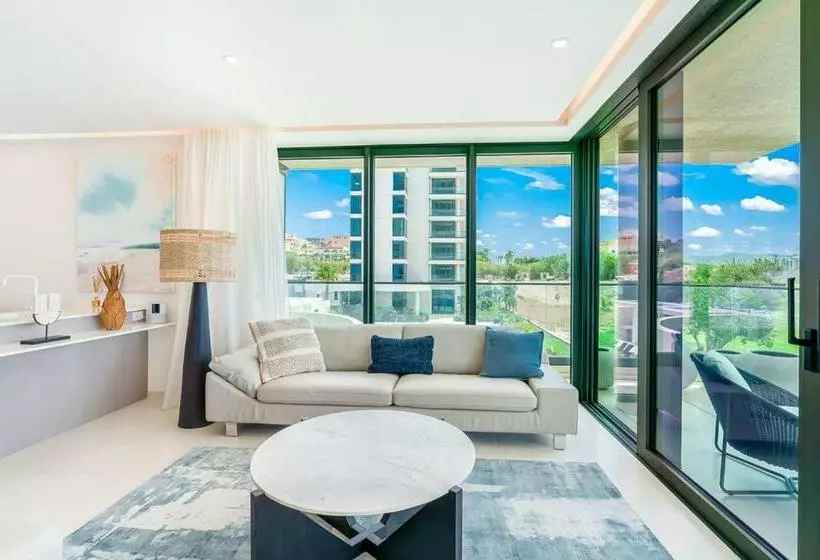 Fourteen At Mullet Bay