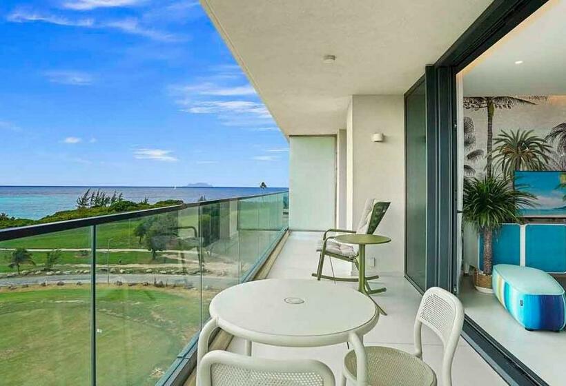 Fourteen At Mullet Bay